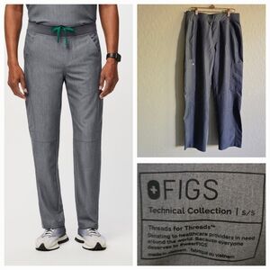 Figs Gray Cargo Pants with Comfortable Fit and Modern Design